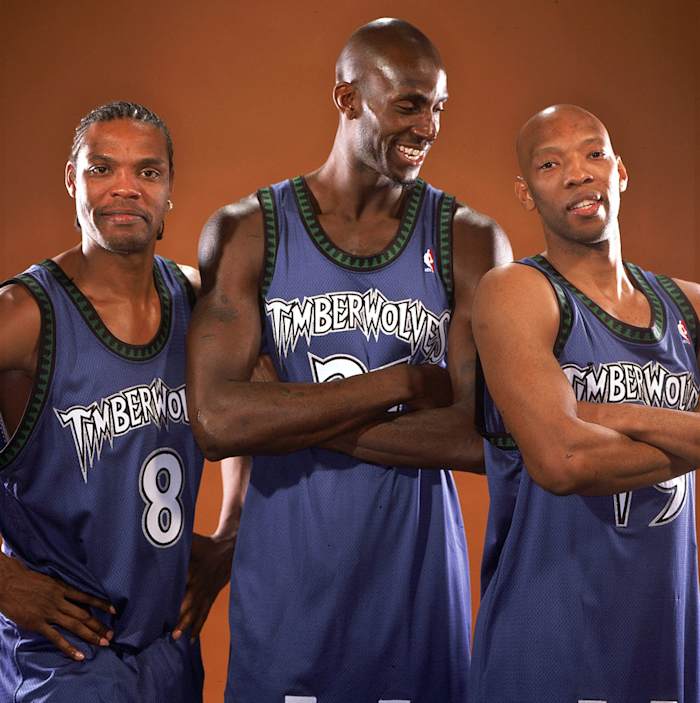 2004-Latrell-Sprewell-Kevin-Garnett-Sam-Cassell-001337650.jpg